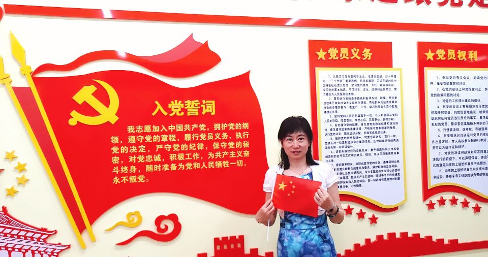 说明: 杨书记
